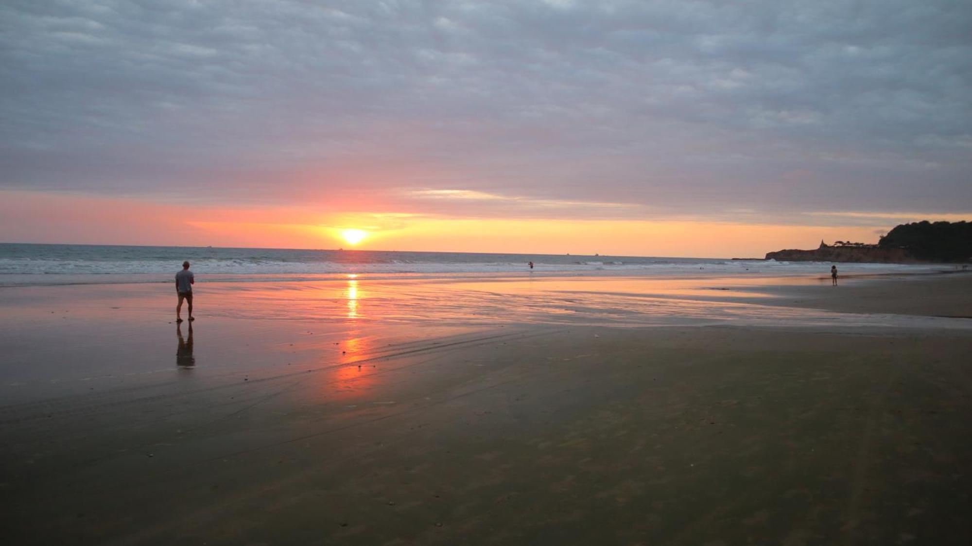 Hotel Sol Y Playa Montanita Ngoại thất bức ảnh